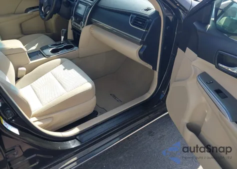 2013 Toyota Camry Hybrid Xle z USA, uszkodzony, nr VIN 4T1BD1FK4DU069134